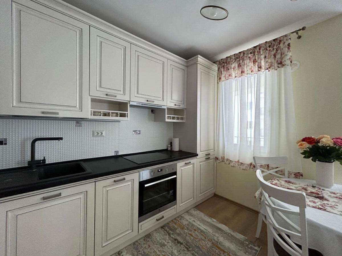 Apartament Rose Gura Humorului Bagian luar foto